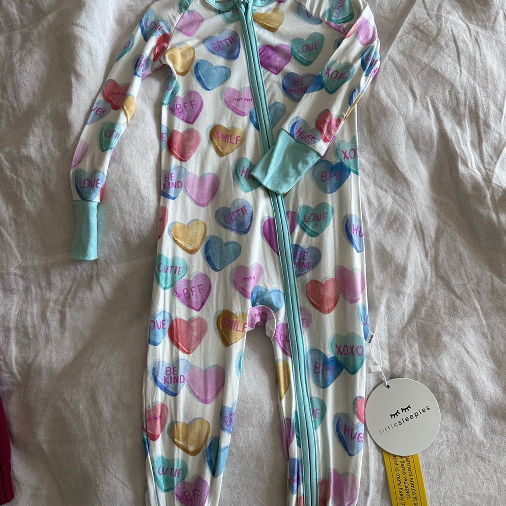 BRAND NEW Little Sleepies Cream Heart-Print Kids One-Piece Pajamas - Multicolor